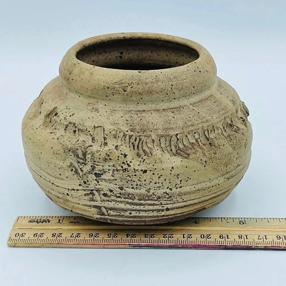 Hand made Art Pottery Scratch Marks Decorative Pot Planter signed Alonso